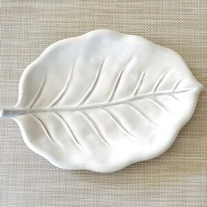 Tabletops Unlimited Hand Painted Collection White Leaf Ceramic Platter 11”